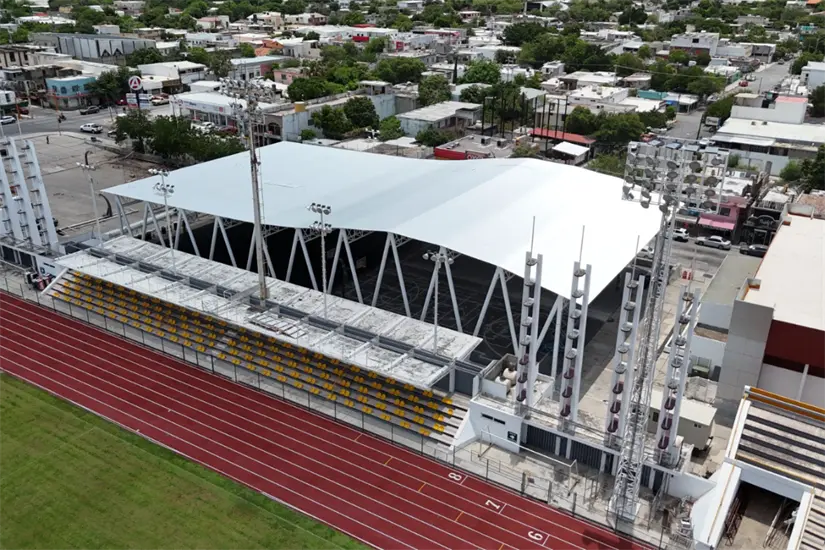 imagen recuadro Techumbre de las canchas de basquetbol de la Unidad Cívica, Social y Deportiva Adolfo Ruíz Cortines | Foto: gobierno de Tamaulipas