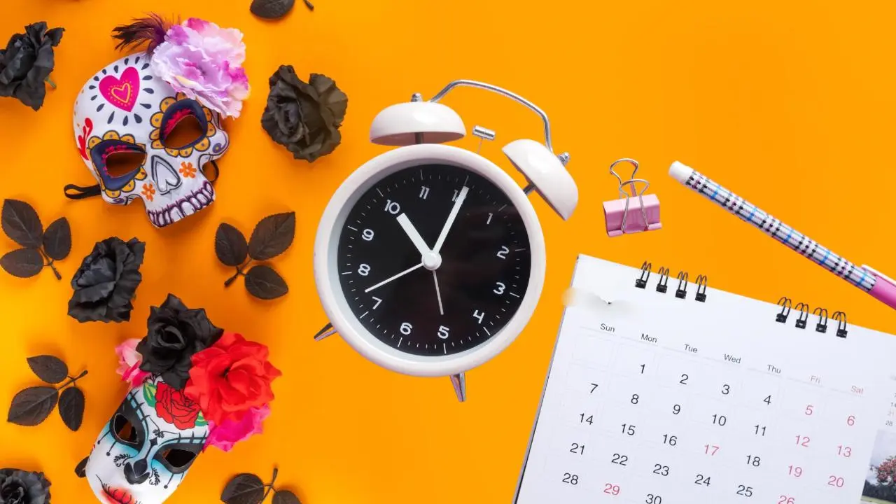 Megapuente de Día de Muertos en EDOMEX suspende clases el lunes 3 de noviembre en escuelas. Foto: Canva