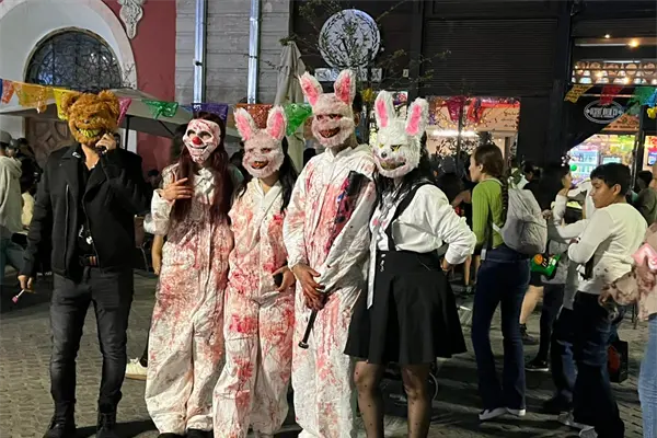 Halloween en Saltillo: Monstruos, brujas y superhéroes toman el Centro Histórico Halloween en Saltillo: Monstruos, brujas y superhéroes toman el Centro Histórico
