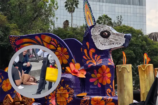 VIDEO | Mujer convulsiona y tardan 26 minutos en auxiliarla en el Desfile de Día de Muertos 2025
