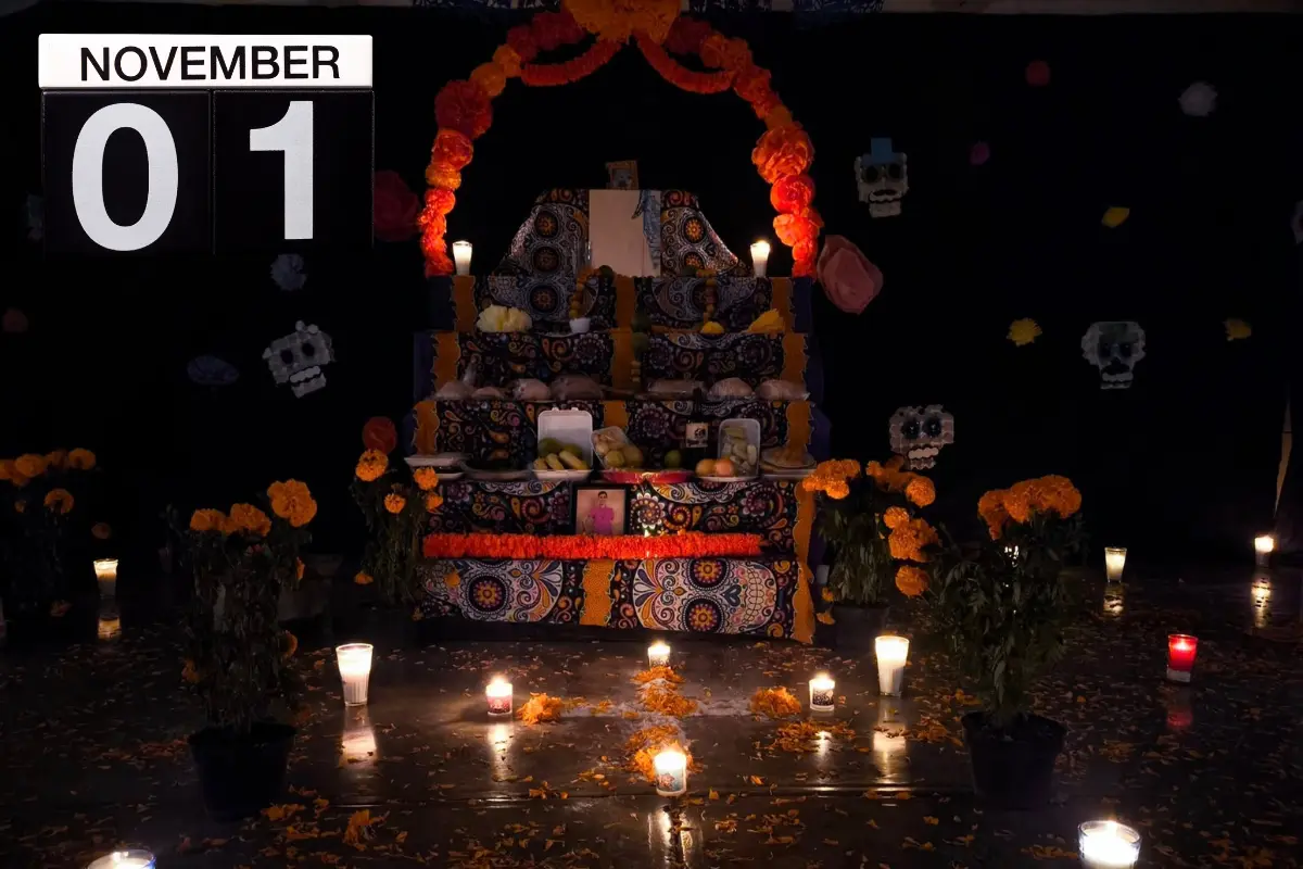 Día de Muertos: ¿Qué almas visitan hoy 1 noviembre de octubre la ofrenda? Foto: Escuela Primaria Felipe Angeles TM | Canva