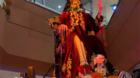 Ofrenda de Televisa recuerda a los famosos fallecidos durante el último año Ofrenda de Televisa recuerda a los famosos fallecidos durante el último año