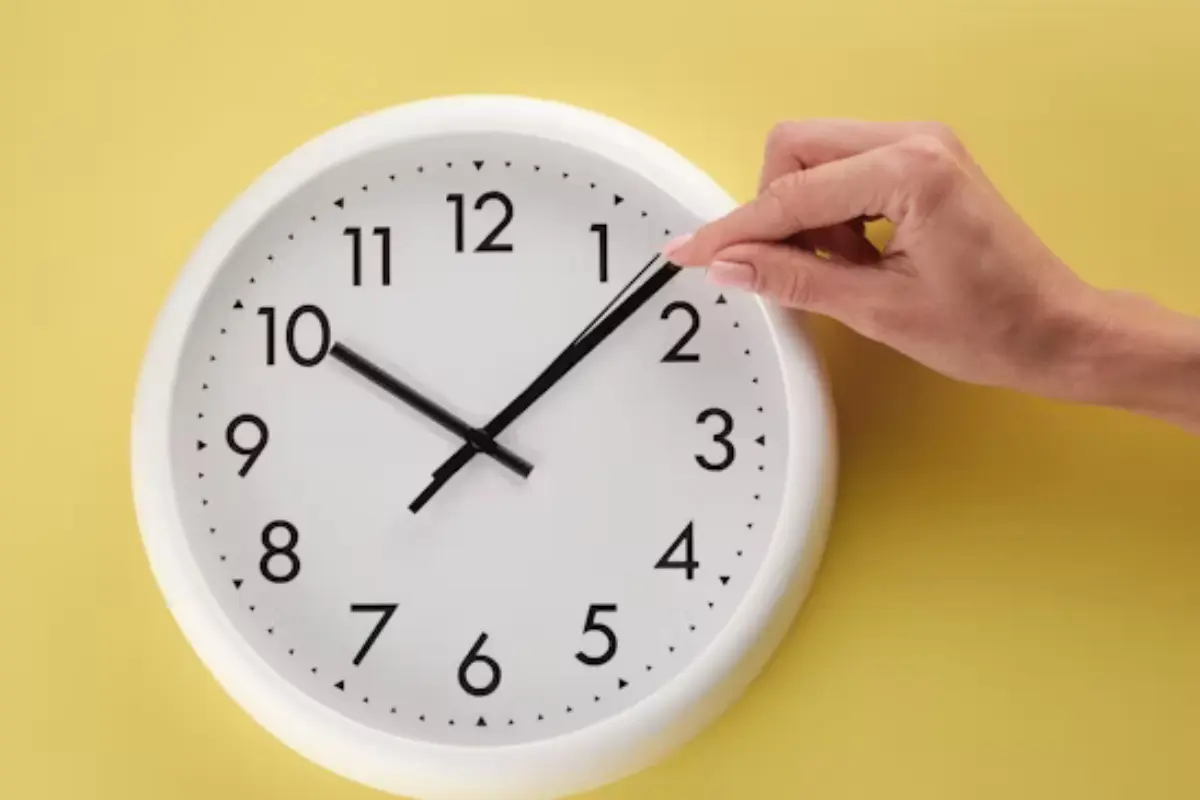 Conoce los municipios de Tamaulipas que deben hacer el ajuste de reloj al horario de invierno el 02 de noviembre.