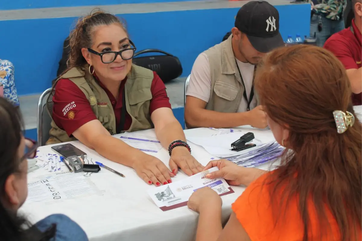 Pensión Mujeres Bienestar: ¿Qué hacer si no te llega el mensaje para recoger la tarjeta?. Foto: Secretaría de Bienestar Nuevo León
