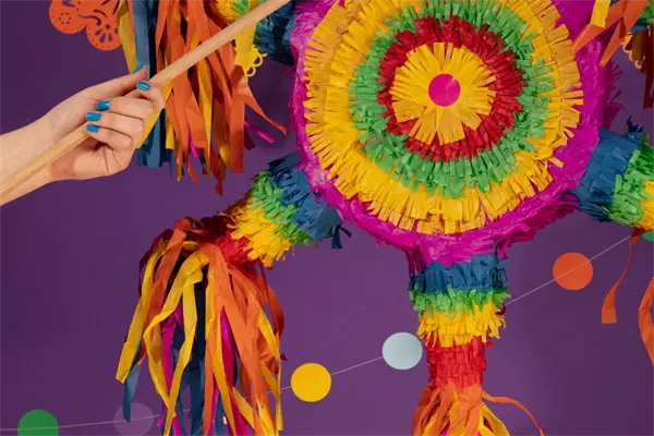 ¿Cómo inscribirse al taller de piñatas navideñas del DIF Altamira? Aquí te contamos