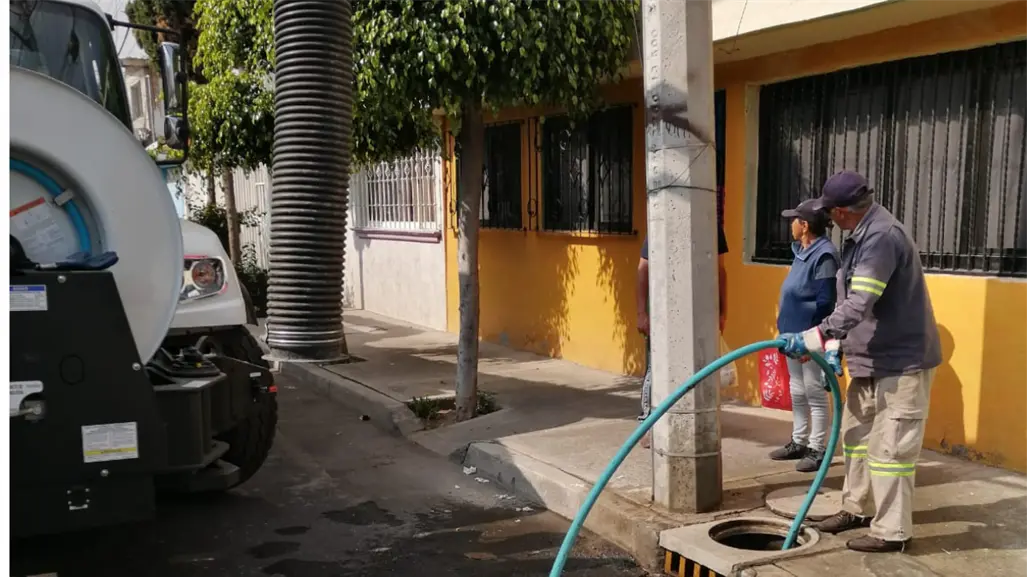 Fuga de agua en Lomas de Chapultepec y Santa Fe ¿Cuándo vuelve el servicio en CDMX?