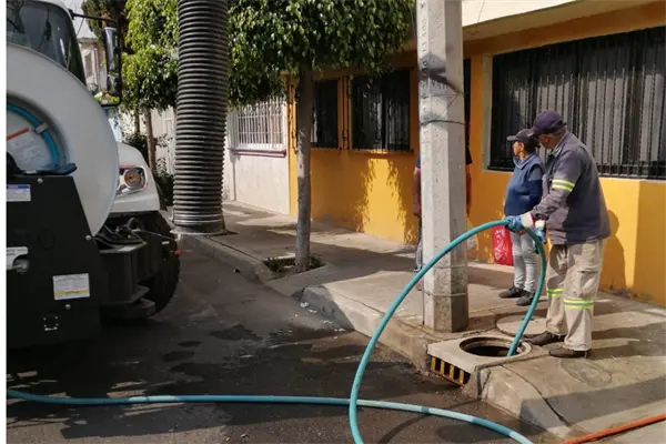 Fuga de agua en Lomas de Chapultepec y Santa Fe ¿Cuándo vuelve el servicio en CDMX? Fuga de agua en Lomas de Chapultepec y Santa Fe ¿Cuándo vuelve el servicio en CDMX?