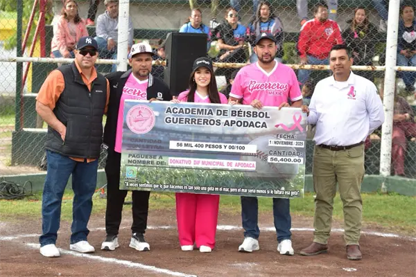 DIF Apodaca recibe donativo para apoyar la lucha contra el Cáncer de Mama DIF Apodaca recibe donativo para apoyar la lucha contra el Cáncer de Mama