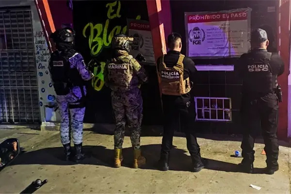 Rescatan a 14 mujeres en cateo a bar de Cancún; hay un detenido por presunta trata de personas Rescatan a 14 mujeres en cateo a bar de Cancún; hay un detenido por presunta trata de personas