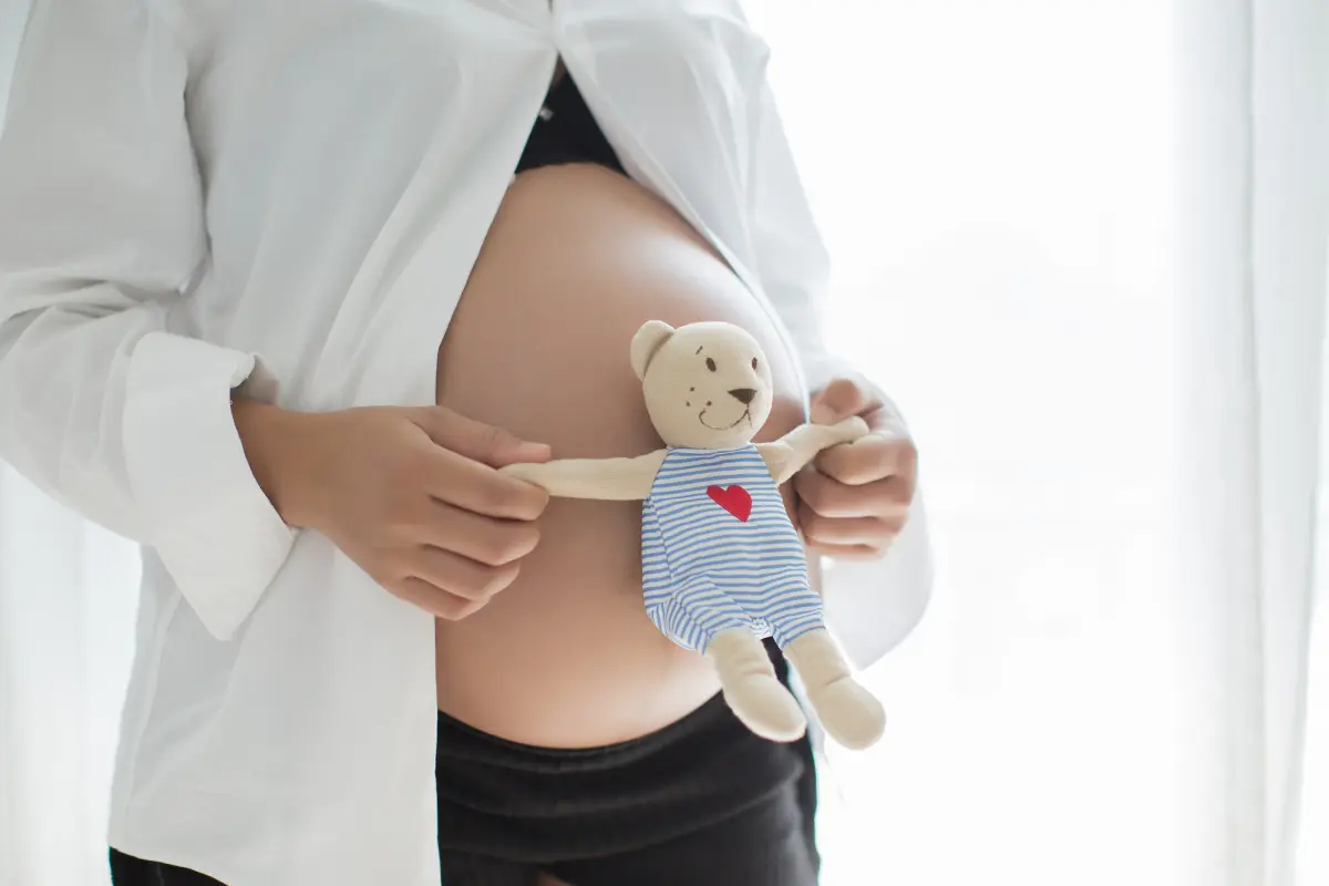 Una menor de edad da a luz en Ciudad Victoria; el DIF Tamaulipas activa protocolos tras el parto en el hospital Dr. Norberto Treviño Zapata.