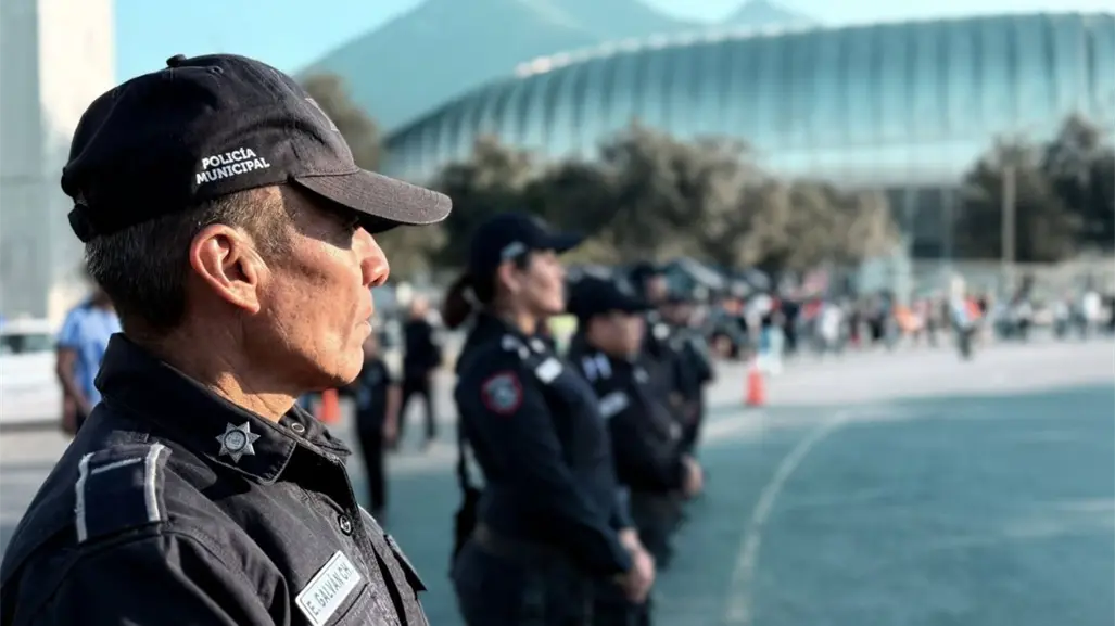Despliegan operativos por llegada de caravanas al Clásico Regio 141