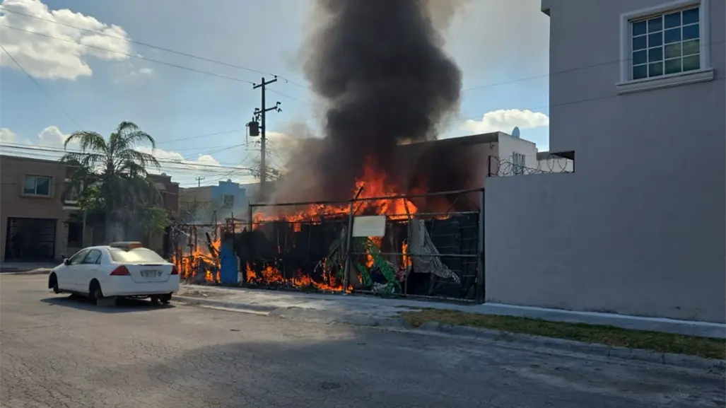 Incendio en taller mecánico de Guadalupe