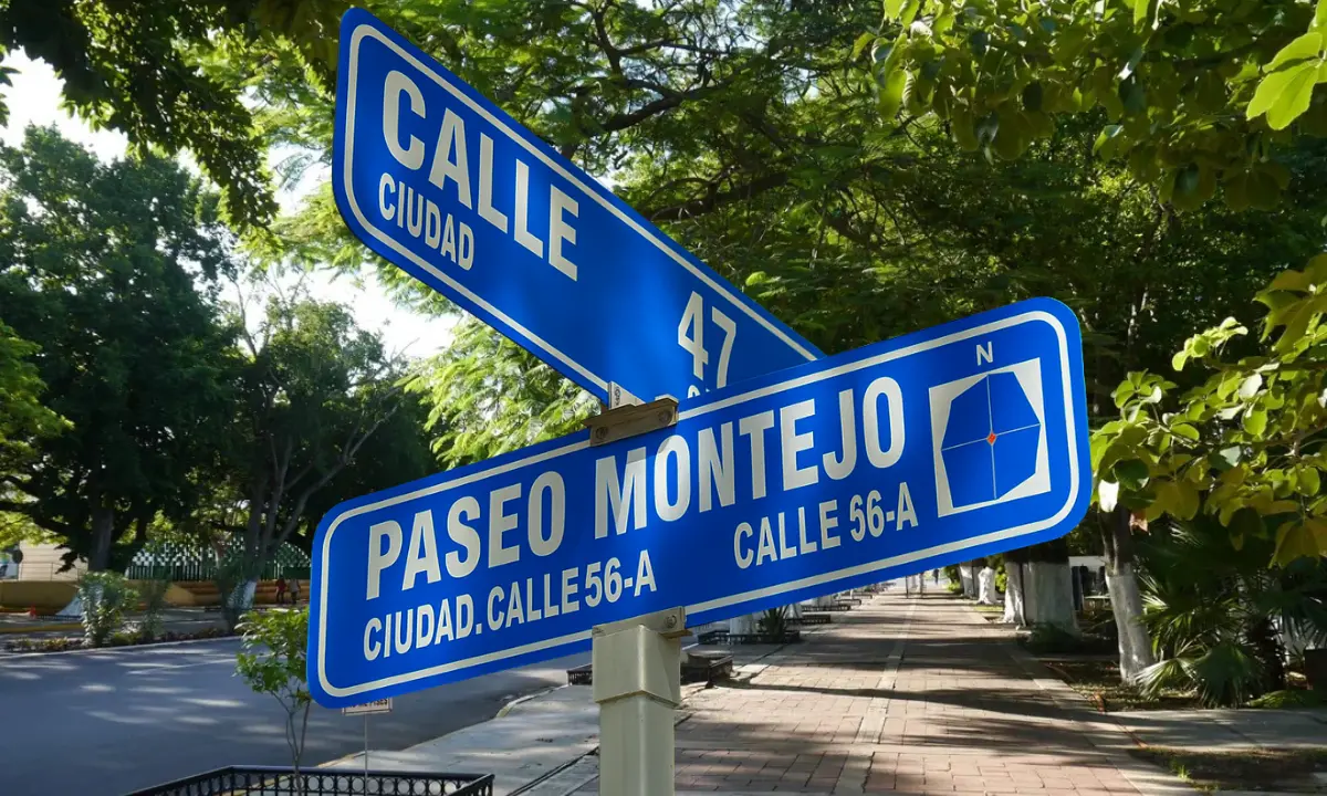 Paseo de Montejo se caracteriza por sus casonas, sus calles arboladas y ser uno de los principales atractivos turísticos de Mérida Foto: Canva/Alexis Lara