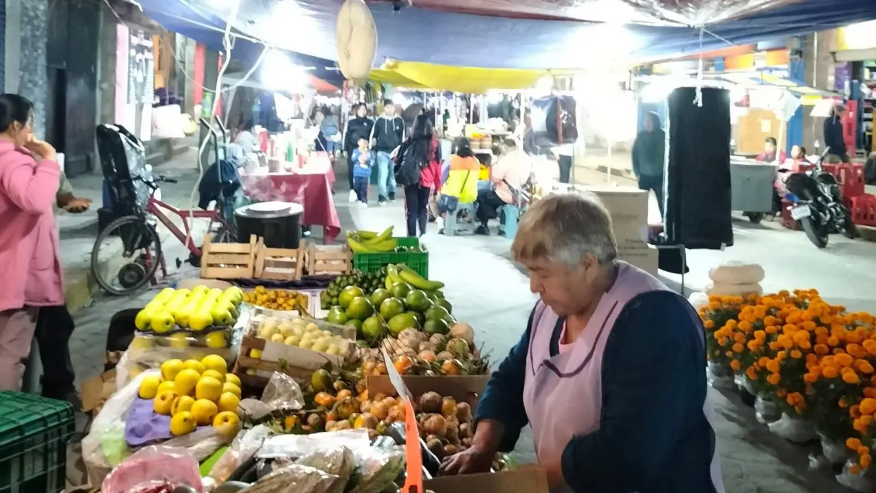 Tianguis en Tepetlixpa. | Foto: Especiales