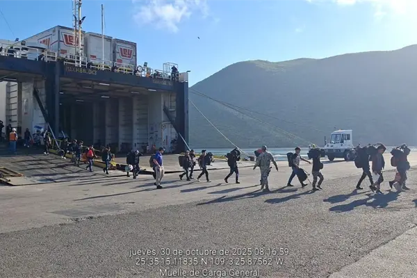 Trabajo infantil en BCS: adolescentes del campo llegan una y otra vez al puerto de Pichilingue Trabajo infantil en BCS: adolescentes del campo llegan una y otra vez al puerto de Pichilingue