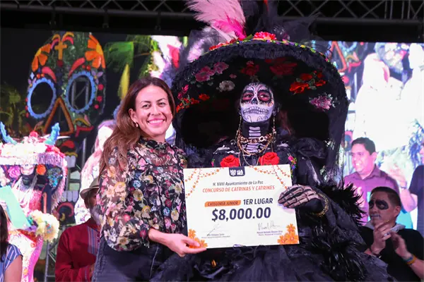 Así se vivió el Festival de Día de Muertos en el Malecón de La Paz Así se vivió el Festival de Día de Muertos en el Malecón de La Paz