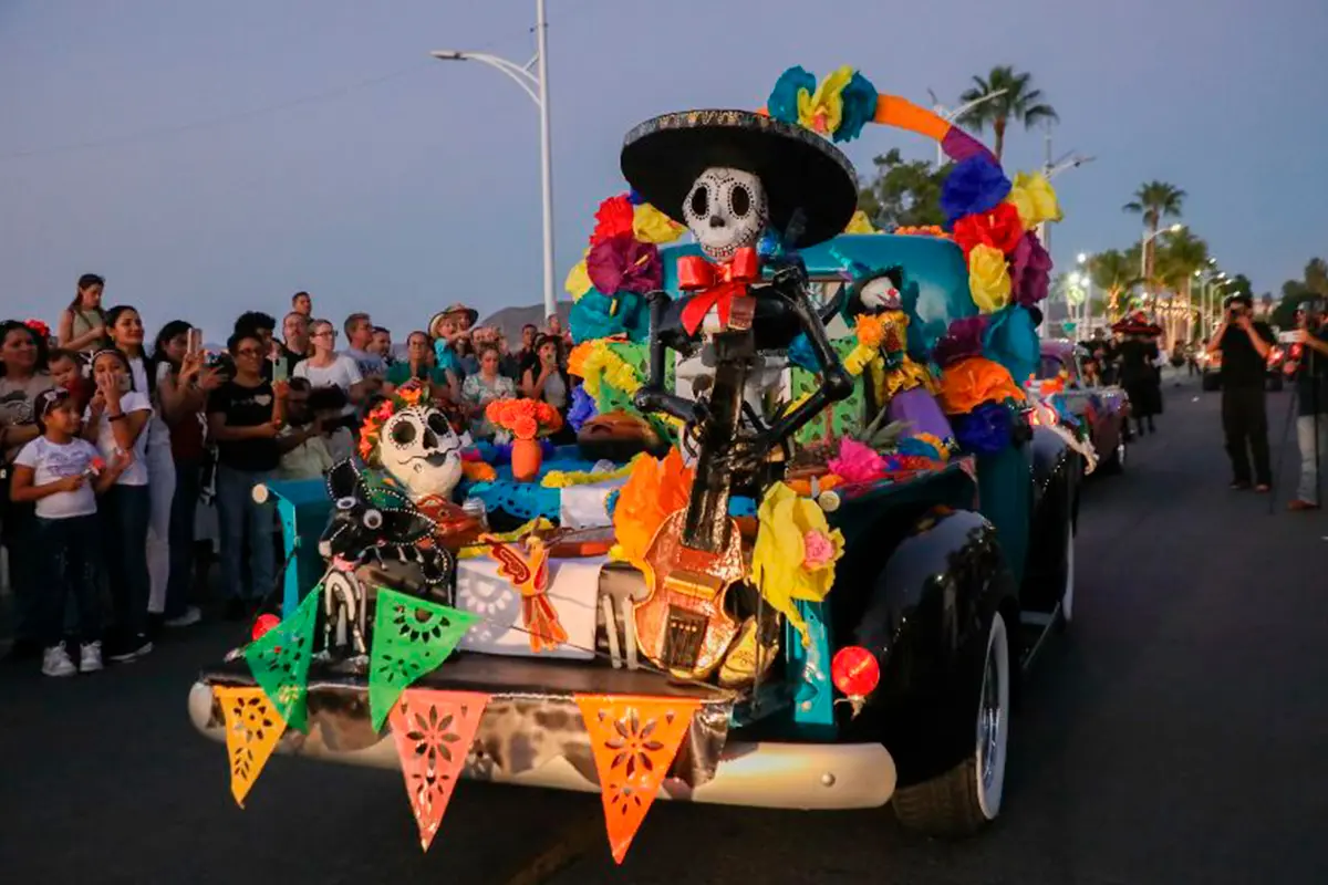 Así se vivió el Festival de Día de Muertos en el Malecón de La Paz