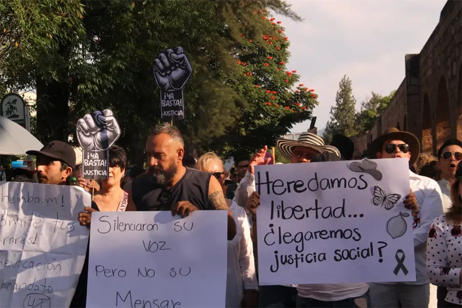 Marchan en Morelia para exigir justicia por asesinato Carlos Manzo