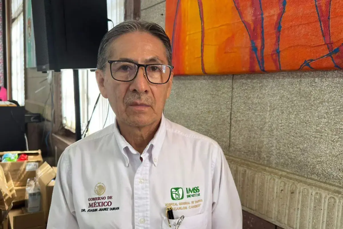 En el hospital Dr. Carlos Canseco, la alta demanda de atención médica ha generado que enfermeras doblen turnos y se requiera más personal médico.