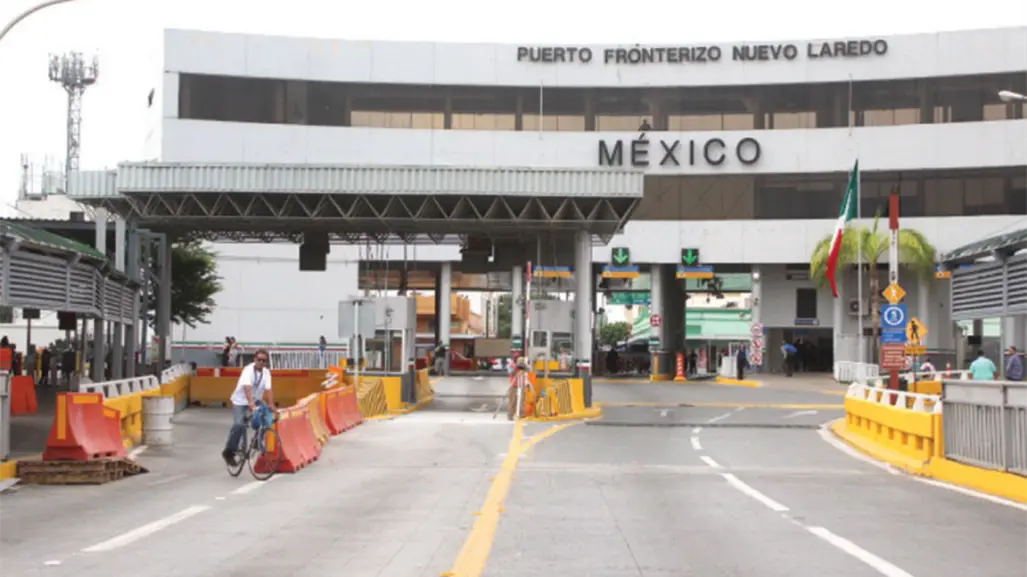 Decomisan armamento en puente internacional de Nuevo Laredo