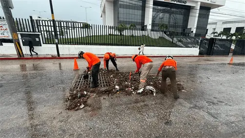 Lluvias dejan áreas urbanas anegadas en Chiapas Lluvias dejan áreas urbanas anegadas en Chiapas
