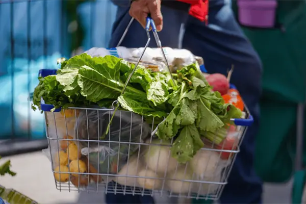 Mercadito de a peso llega a Paredón en Ramos Arizpe en apoyo a la economía familiar Mercadito de a peso llega a Paredón en Ramos Arizpe en apoyo a la economía familiar