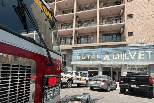 Huéspedes de hotel en Torreón quedan atrapados en elevador Huéspedes de hotel en Torreón quedan atrapados en elevador