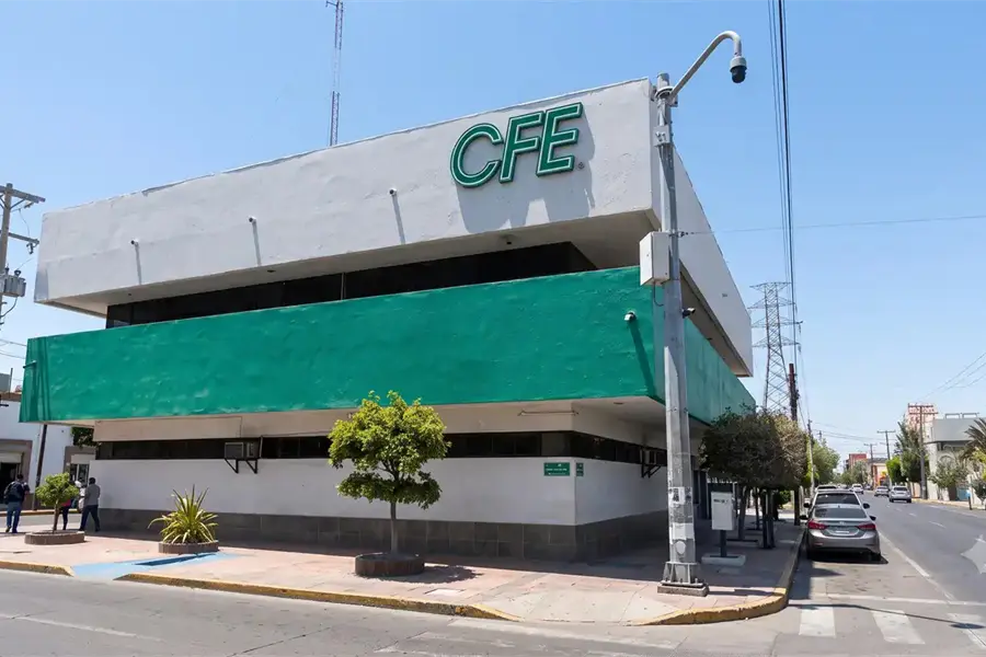 ¿Qué pasó con la promesa de CFE? Siguen apagones en La Paz y Víctor Castro reconoce incumplimiento