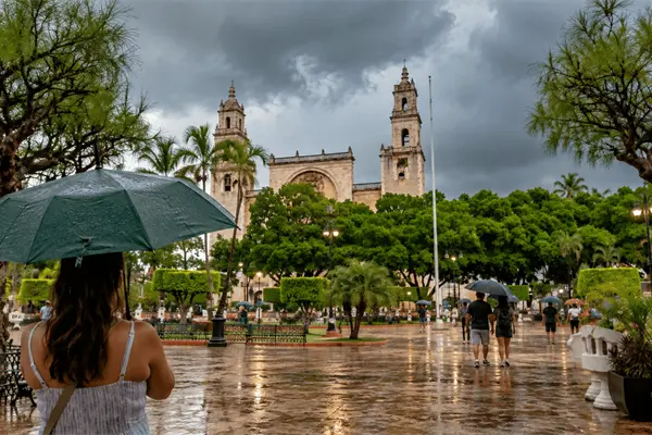 Pronostican lluvias fuertes y rachas de viento en Yucatán este 17 de septiembre